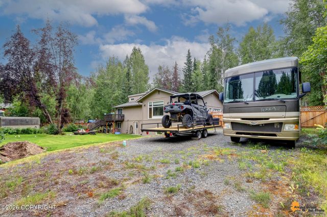 3601 Doroshin Avenue, Anchorage, AK 99516