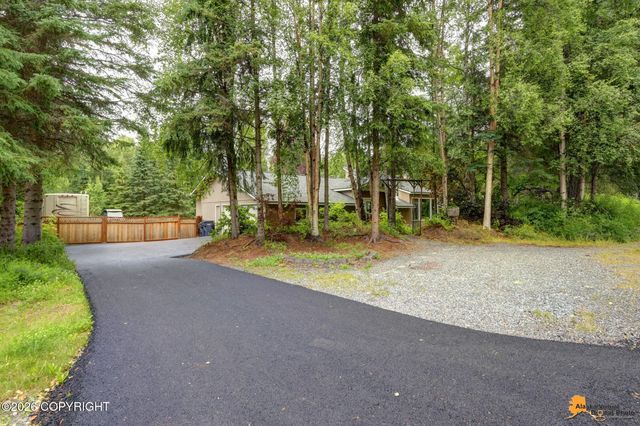 3601 Doroshin Avenue, Anchorage, AK 99516