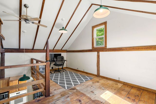 139 Old Country Road, New Ipswich, NH 03071