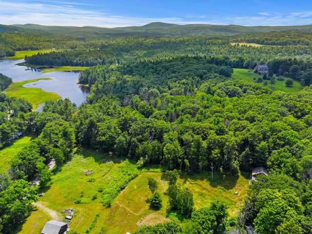 139 Old Country Road, New Ipswich, NH 03071