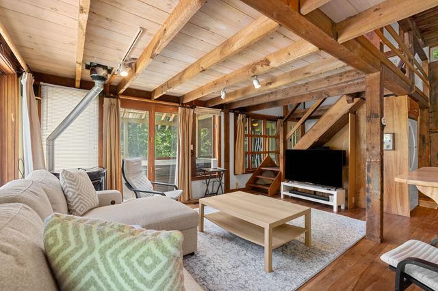 139 Old Country Road, New Ipswich, NH 03071