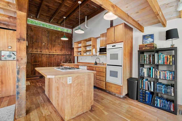 139 Old Country Road, New Ipswich, NH 03071