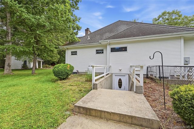 57 E Margin Road, Ridge, NY 11961
