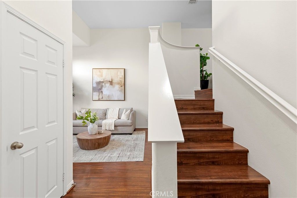 Image 5 of property listing at 506 W Linden, Orange, CA 92865