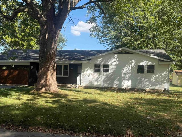 1208 N Mulberry Street, Hartford City, IN 47348
