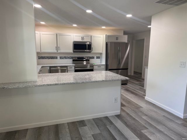 1208 N Mulberry Street, Hartford City, IN 47348