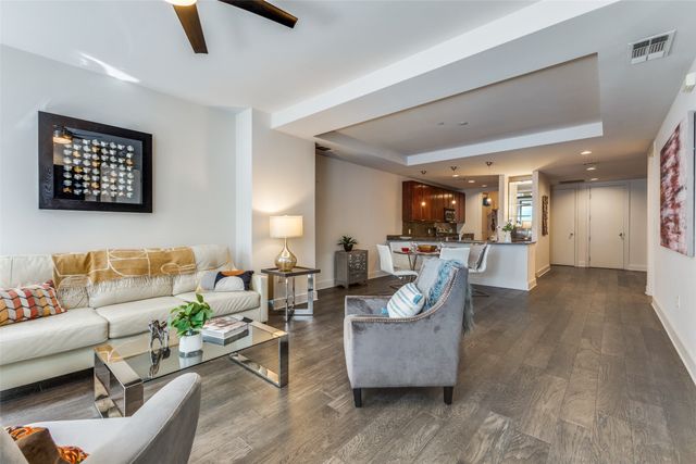 1505 Elm Street 204, Dallas, TX 75201