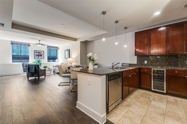 1505 Elm Street 204, Dallas, TX 75201