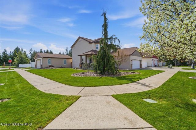 621 E Round Up CIR, Hayden, ID 83835