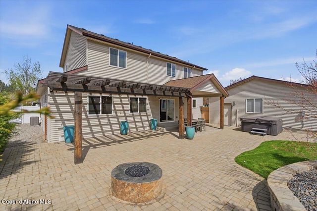 621 E Round Up CIR, Hayden, ID 83835