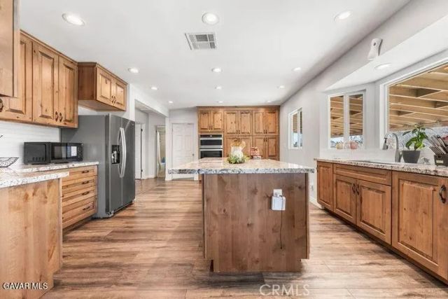 4258 W Avenue K8, Lancaster, CA 93536