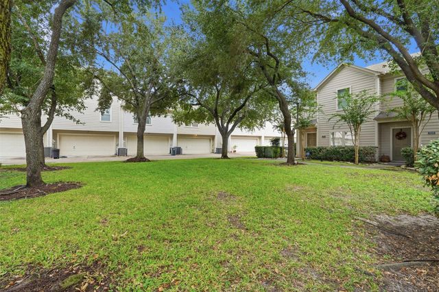 806 W Heights Hollow Lane, Houston, TX 77007
