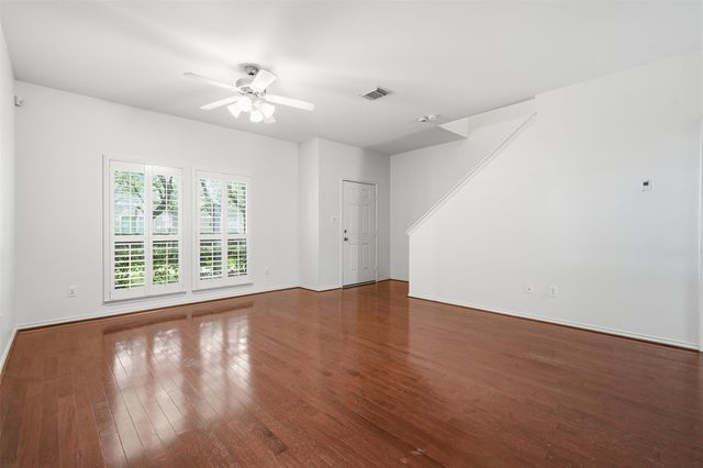806 W Heights Hollow Lane, Houston, TX 77007