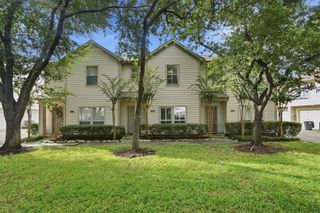 806 W Heights Hollow Lane, Houston, TX 77007