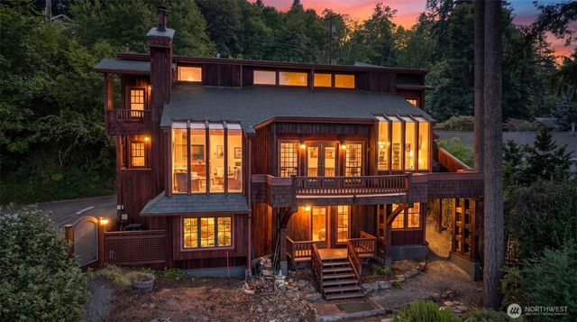 2305 E Lake Sammamish Place SE, Sammamish, WA 98075