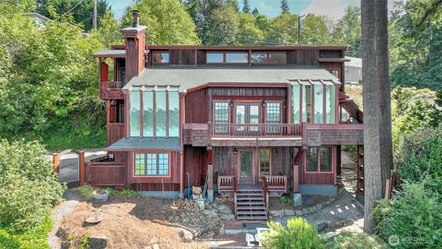 2305 E Lake Sammamish Place SE, Sammamish, WA 98075