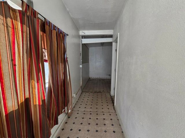 1821 13Th Ave, Oakland, CA 94606