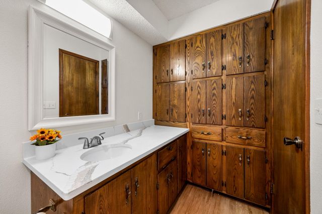 4710 County Road 121, Wharton, TX 77488