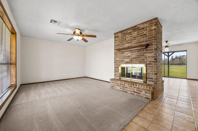 4710 County Road 121, Wharton, TX 77488