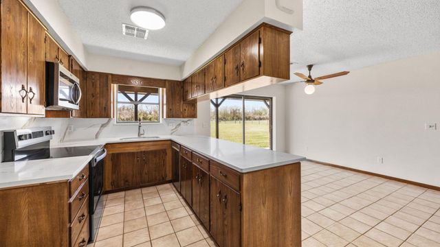 4710 County Road 121, Wharton, TX 77488