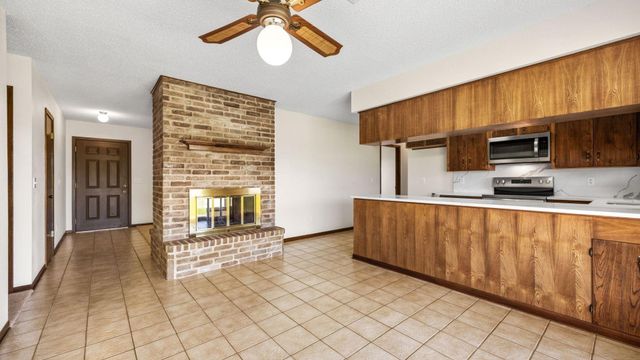 4710 County Road 121, Wharton, TX 77488