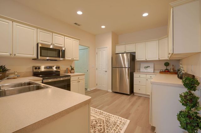 6183 Donegan Way, 8, Dublin, OH 43016