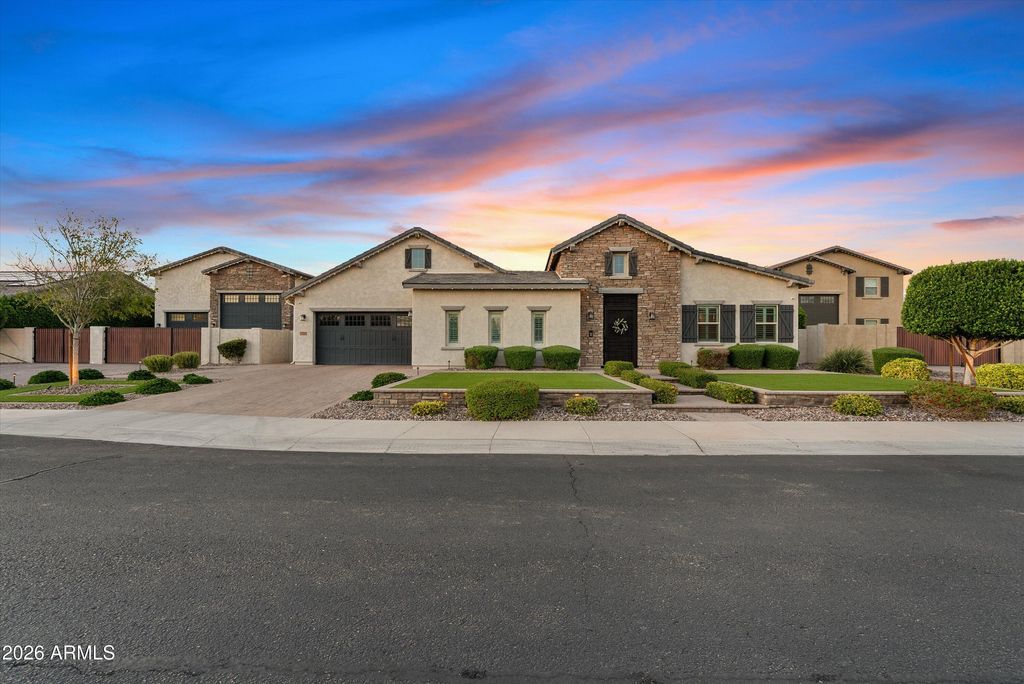 Image 1 of property listing at 9456 W Monte Lindo --, Peoria, AZ 85383