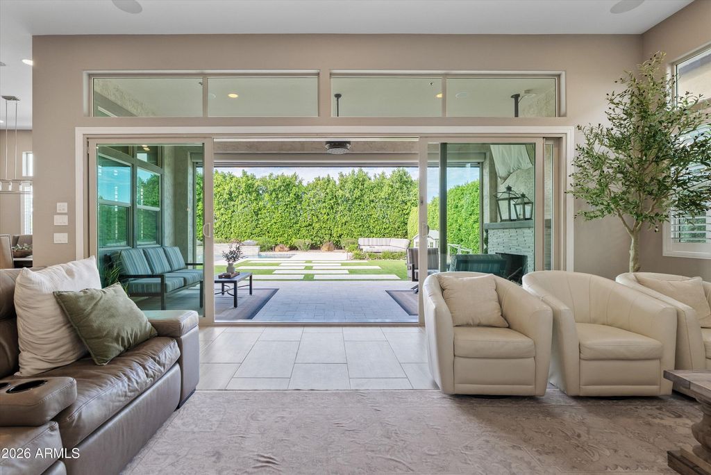 Image 12 of property listing at 9456 W Monte Lindo --, Peoria, AZ 85383