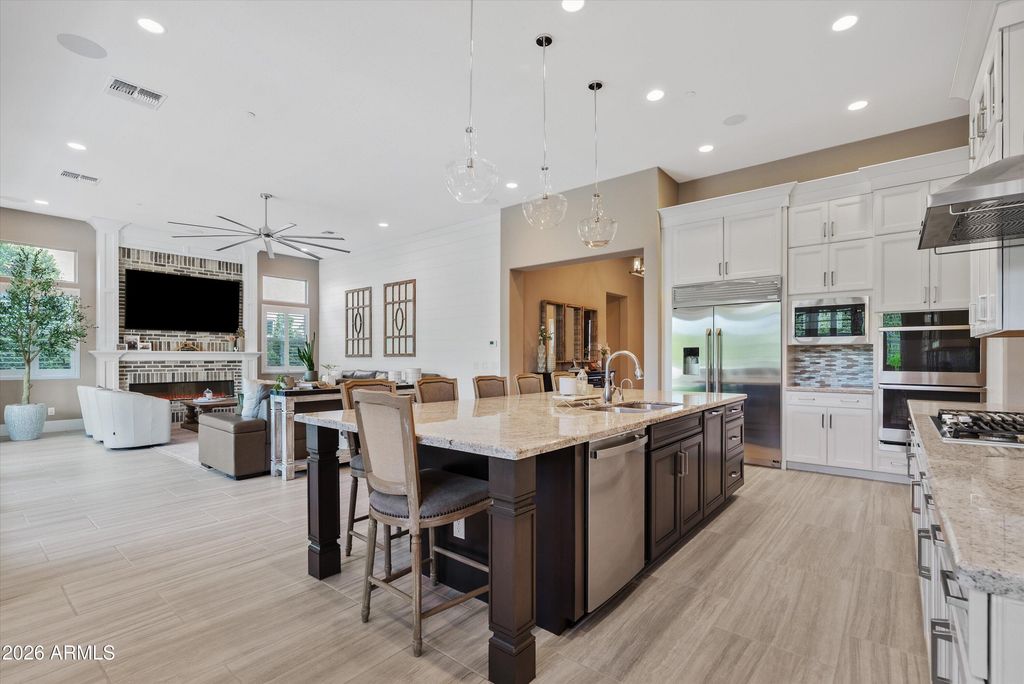 Image 18 of property listing at 9456 W Monte Lindo --, Peoria, AZ 85383
