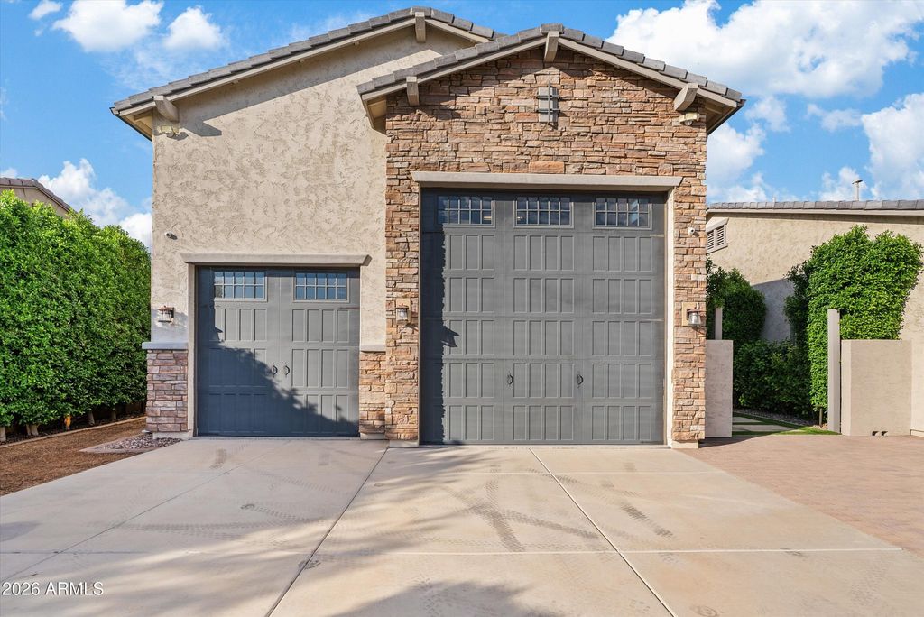 Image 3 of property listing at 9456 W Monte Lindo --, Peoria, AZ 85383