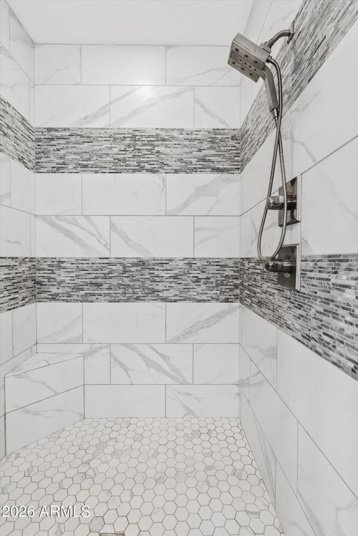 Image 32 of property listing at 9456 W Monte Lindo --, Peoria, AZ 85383