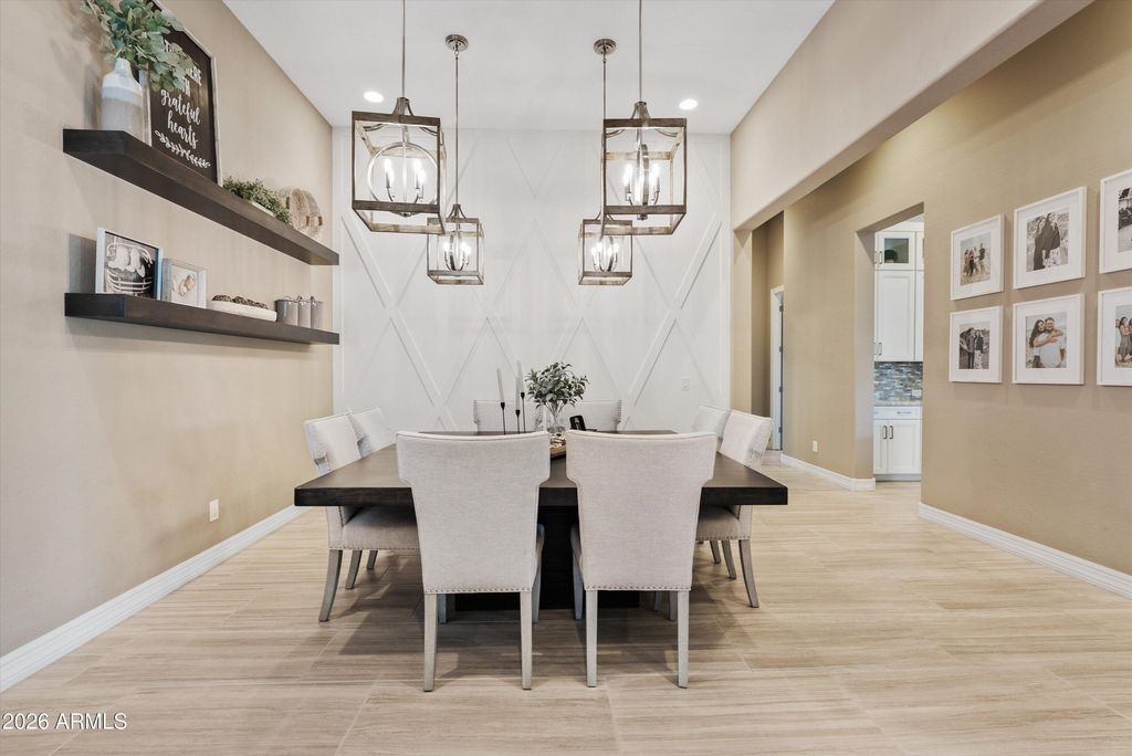Image 5 of property listing at 9456 W Monte Lindo --, Peoria, AZ 85383