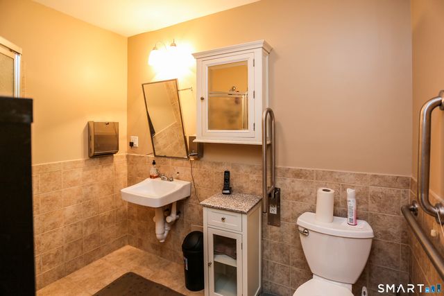 700 Summer Street 1F, Stamford, CT 06901
