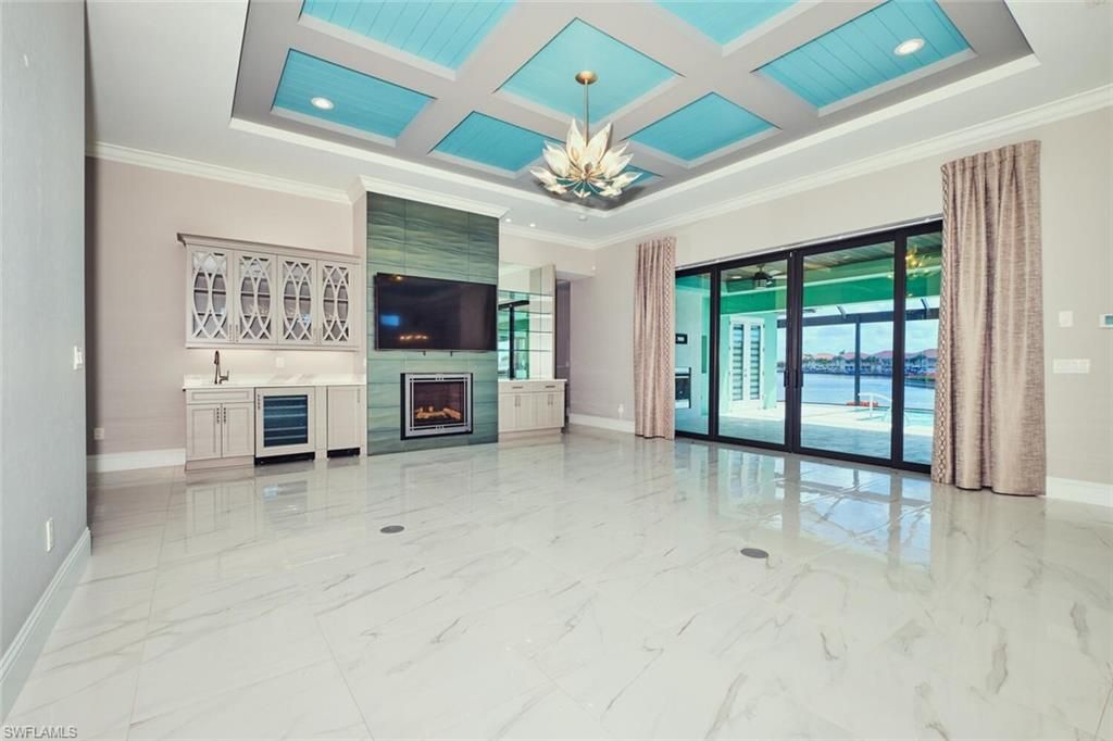 Image 12 of property listing at 3309 SW 2nd LN, Cape Coral, FL 33991