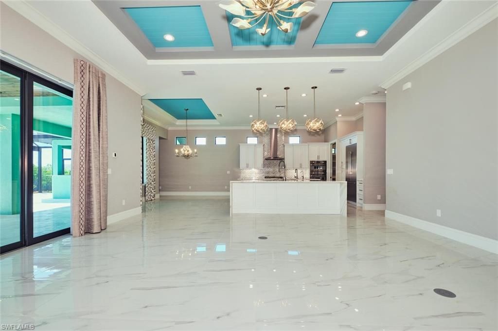 Image 14 of property listing at 3309 SW 2nd LN, Cape Coral, FL 33991