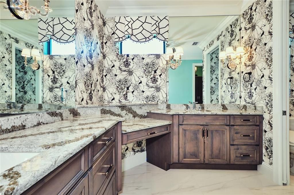 Image 33 of property listing at 3309 SW 2nd LN, Cape Coral, FL 33991