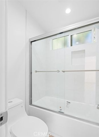 7961 Willis Avenue 18, Panorama City (los Angeles), CA 91402