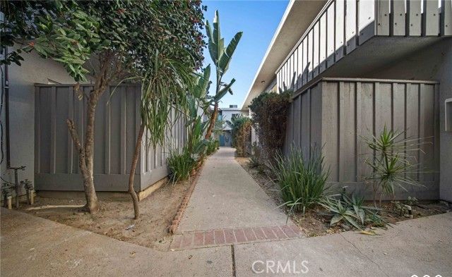 7961 Willis Avenue 18, Panorama City (los Angeles), CA 91402
