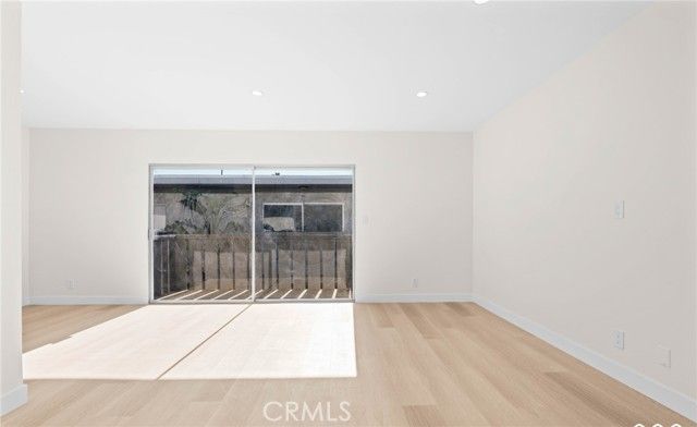 7961 Willis Avenue 18, Panorama City (los Angeles), CA 91402