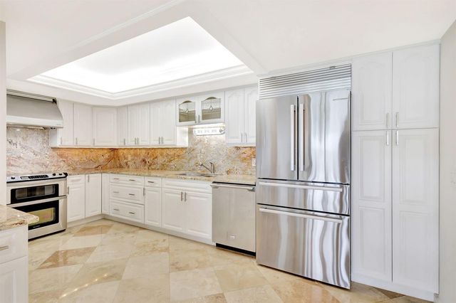 400 Beach Road 103, Tequesta, FL 33469