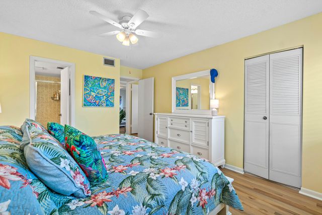 302 Knotty Pine Circle A-2, Greenacres, FL 33463