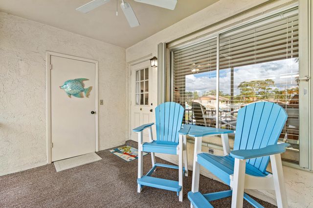 302 Knotty Pine Circle A-2, Greenacres, FL 33463