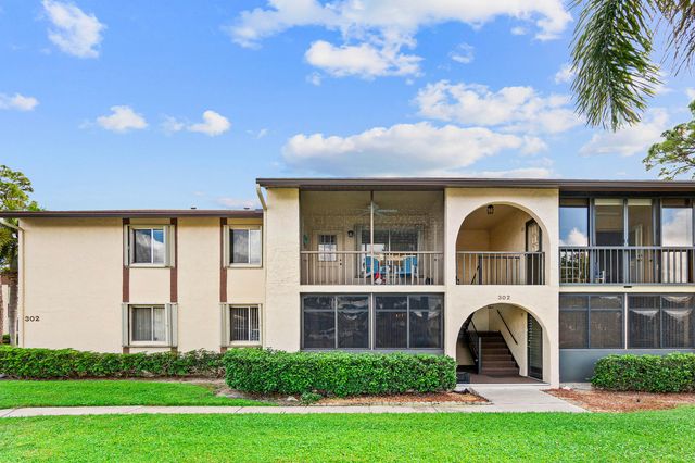 302 Knotty Pine Circle A-2, Greenacres, FL 33463