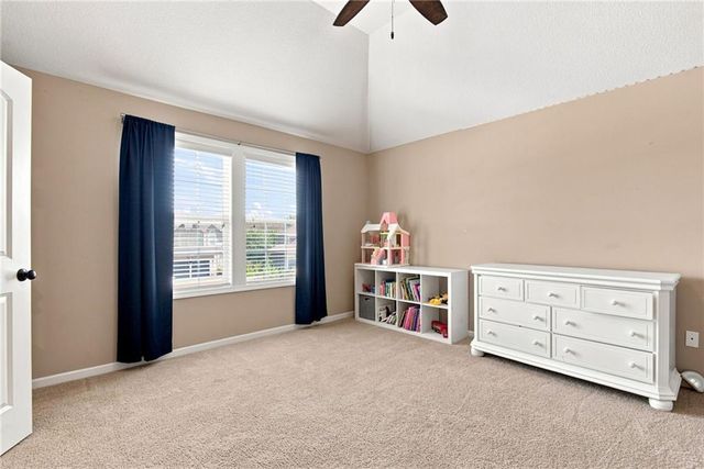 16584 S Lind Road, Olathe, KS 66062