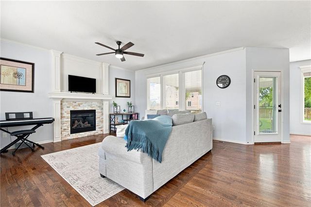 16584 S Lind Road, Olathe, KS 66062