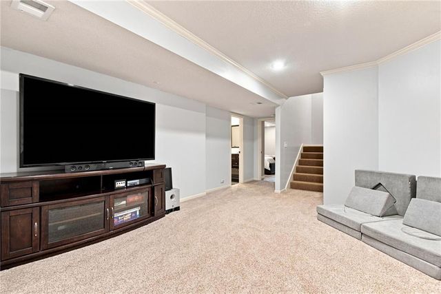 16584 S Lind Road, Olathe, KS 66062