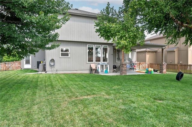 16584 S Lind Road, Olathe, KS 66062