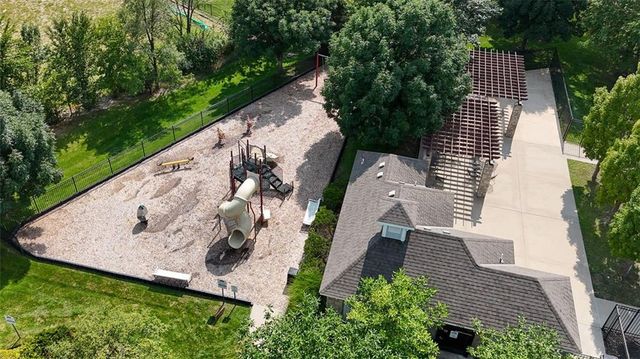 16584 S Lind Road, Olathe, KS 66062
