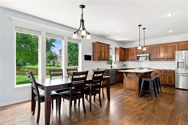 16584 S Lind Road, Olathe, KS 66062