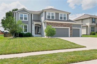 16584 S Lind Road, Olathe, KS 66062